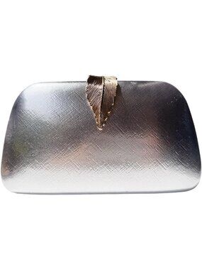 〽️Women Silver Metallic Leaves Clasp Banquet Elegant Clutch Purse Evening Bags